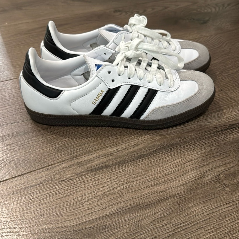 Adidas White and Black Sneakers Classic Design